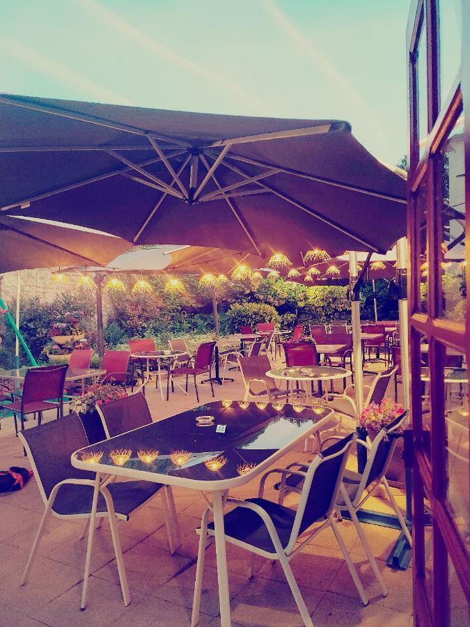 Logis La Sapiniere Hotel Remilly-Aillicourt Ngoại thất bức ảnh