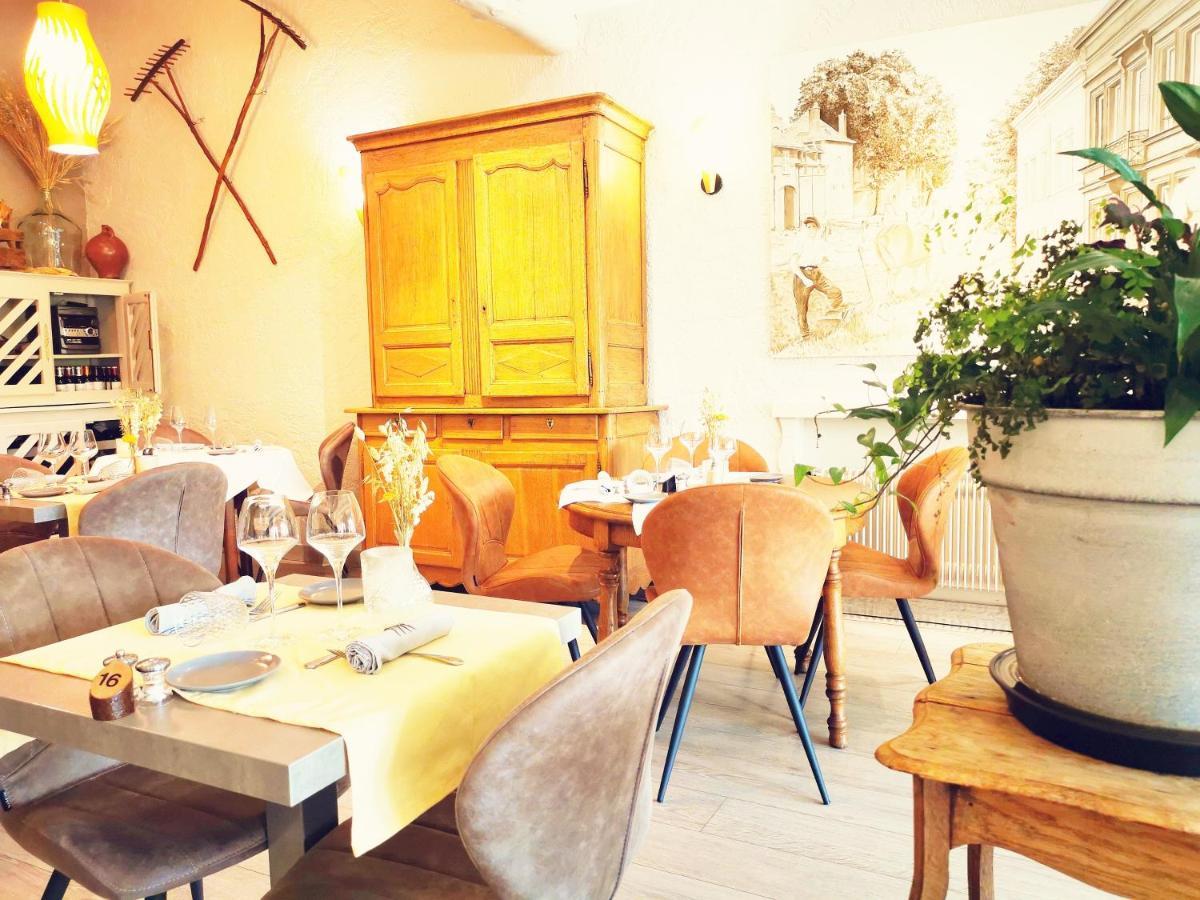 Logis La Sapiniere Hotel Remilly-Aillicourt Ngoại thất bức ảnh